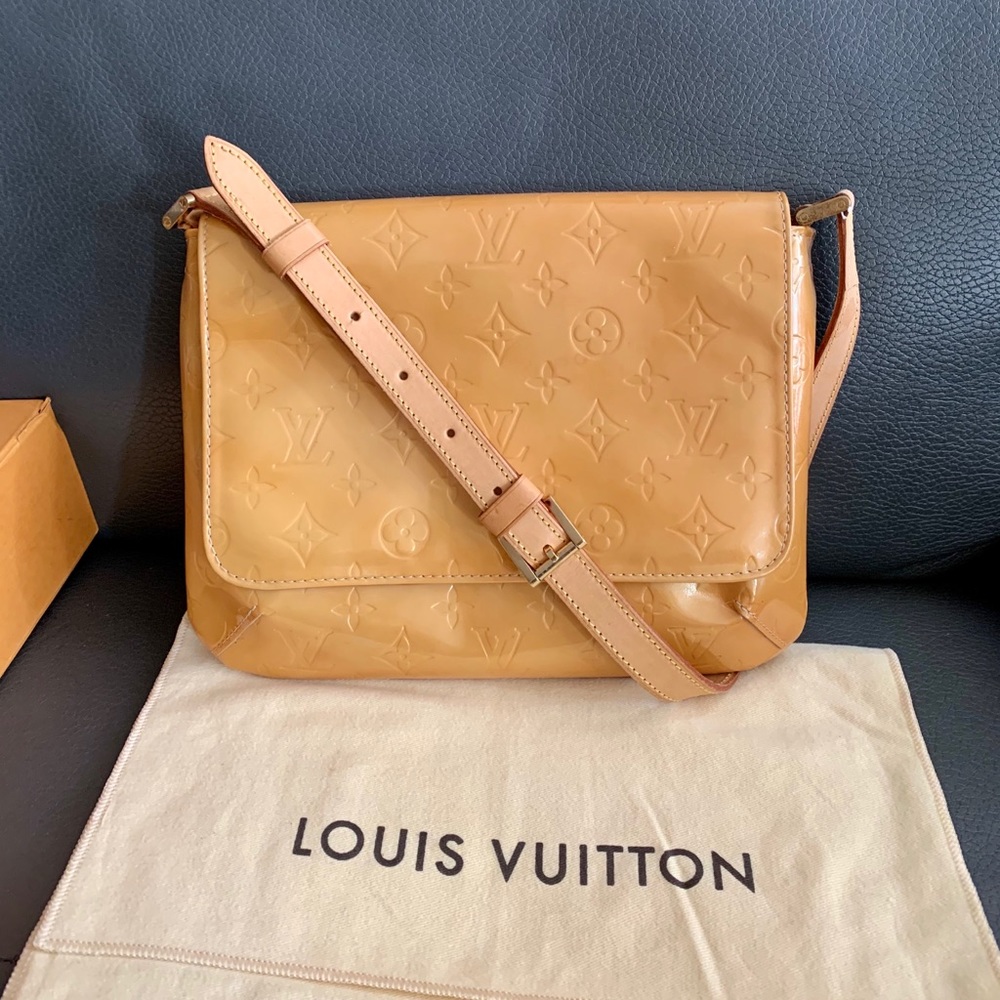 ‼️SOLD‼️Louis Vuitton Thompson Street
